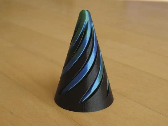 Impossible Spiral Fidget Toy thumbnail 2
