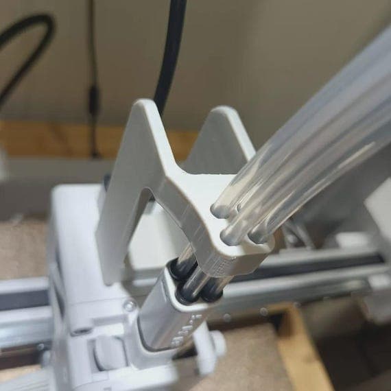 3D Printer Filament Hub Helper: Easy Feed Assistant Model thumbnail 3